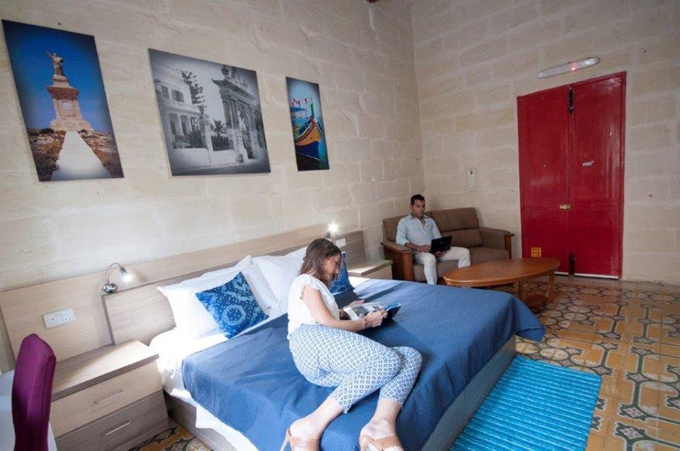 The 1930'S Maltese Residence セント・ポールズ・ベイ エクステリア 写真