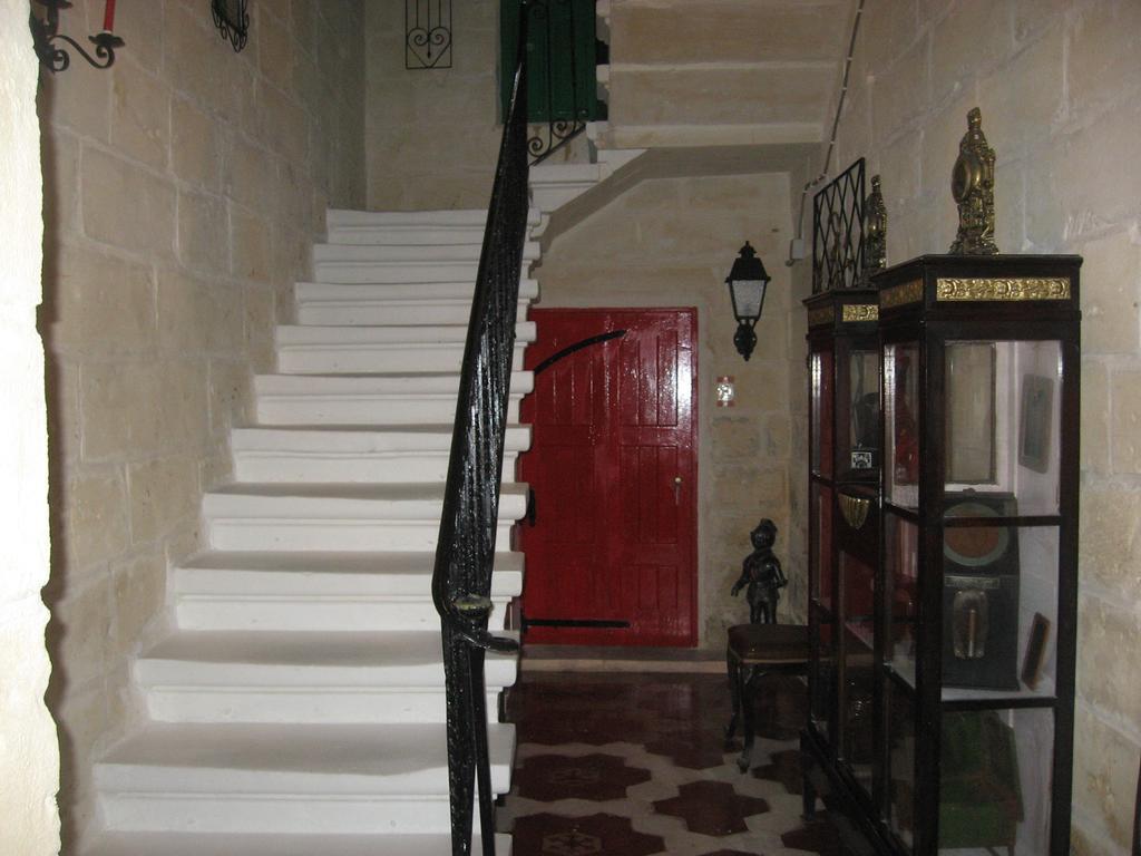 The 1930'S Maltese Residence セント・ポールズ・ベイ エクステリア 写真