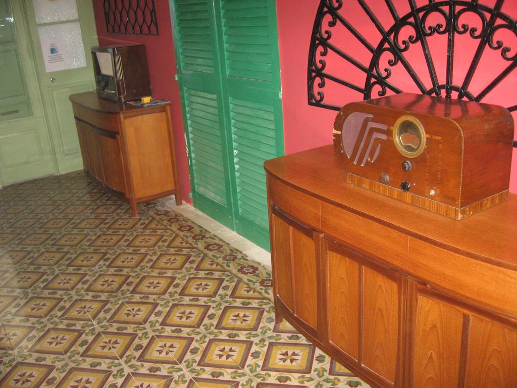The 1930'S Maltese Residence セント・ポールズ・ベイ エクステリア 写真